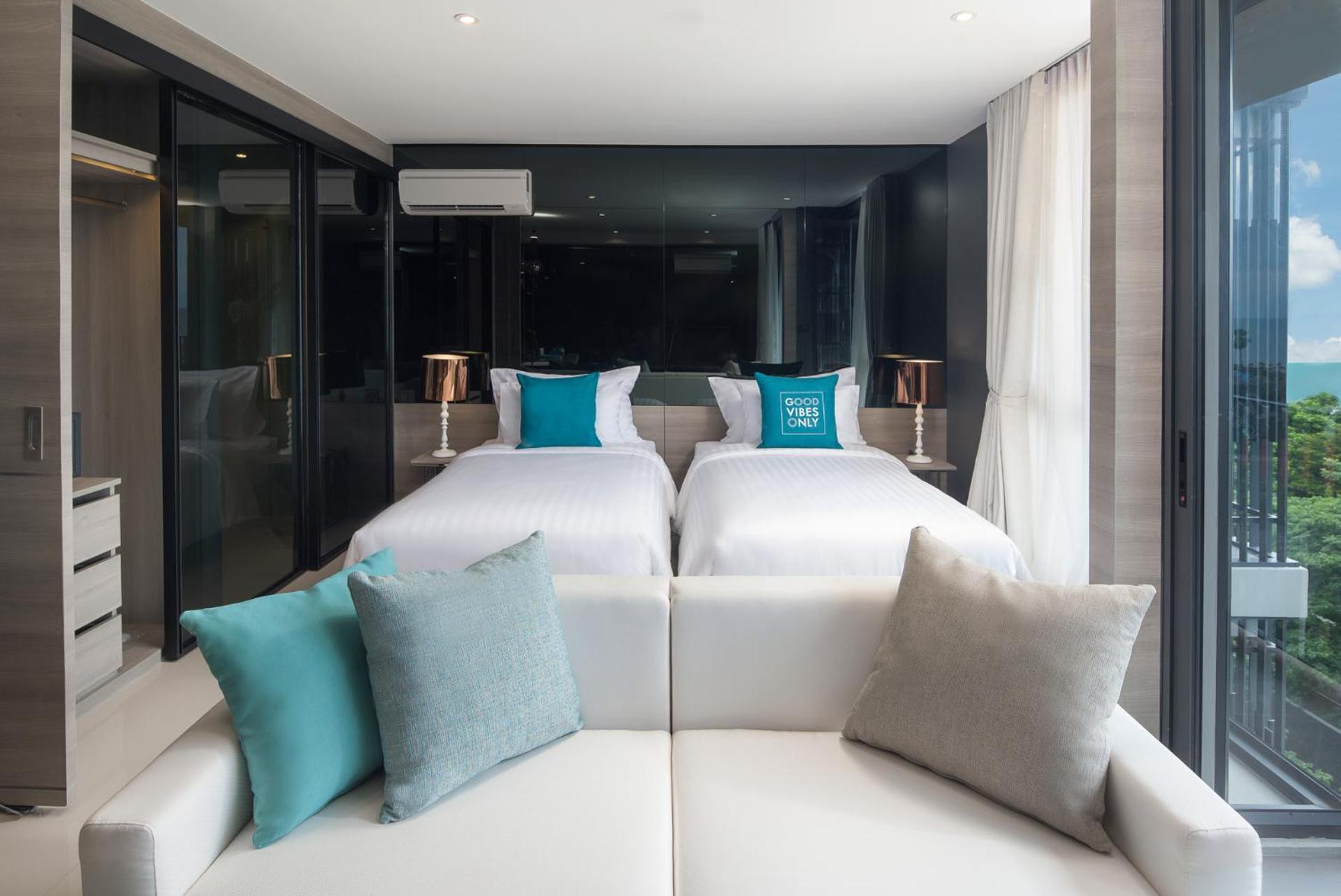Cross Vibe Pattaya Seaphere Na Chom Thian Exterior foto