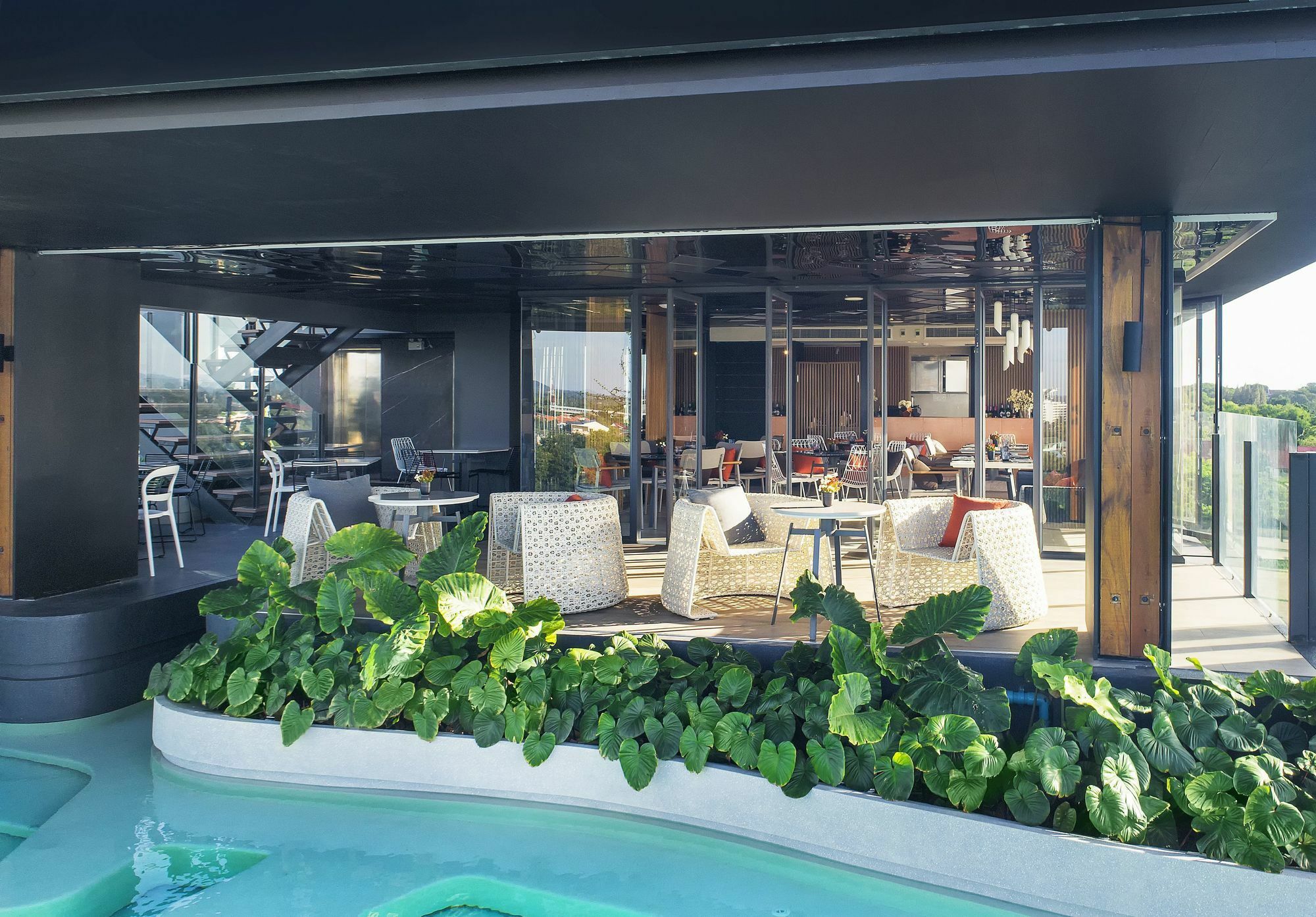 Cross Vibe Pattaya Seaphere Na Chom Thian Exterior foto